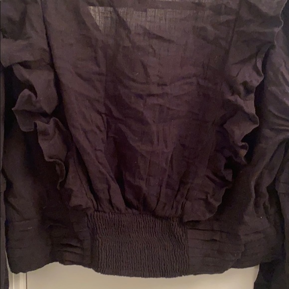 NWT Ruffled Sleeve Cropped Top - Picture 4 of 4